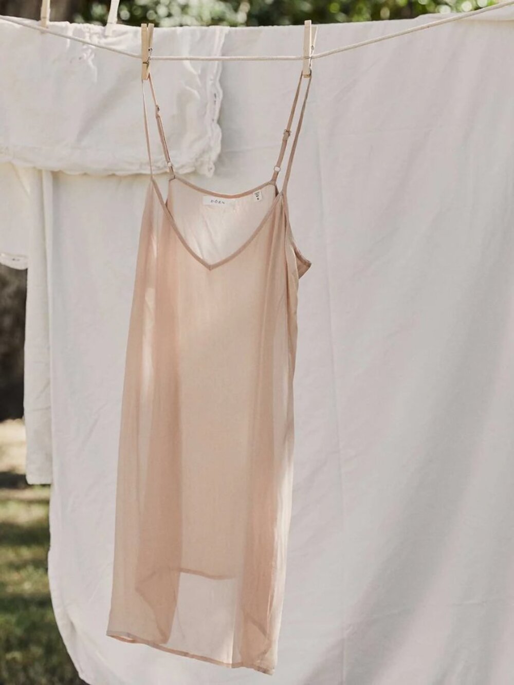 Doen Short Deep V-Neck Slip  - Nude - Small
